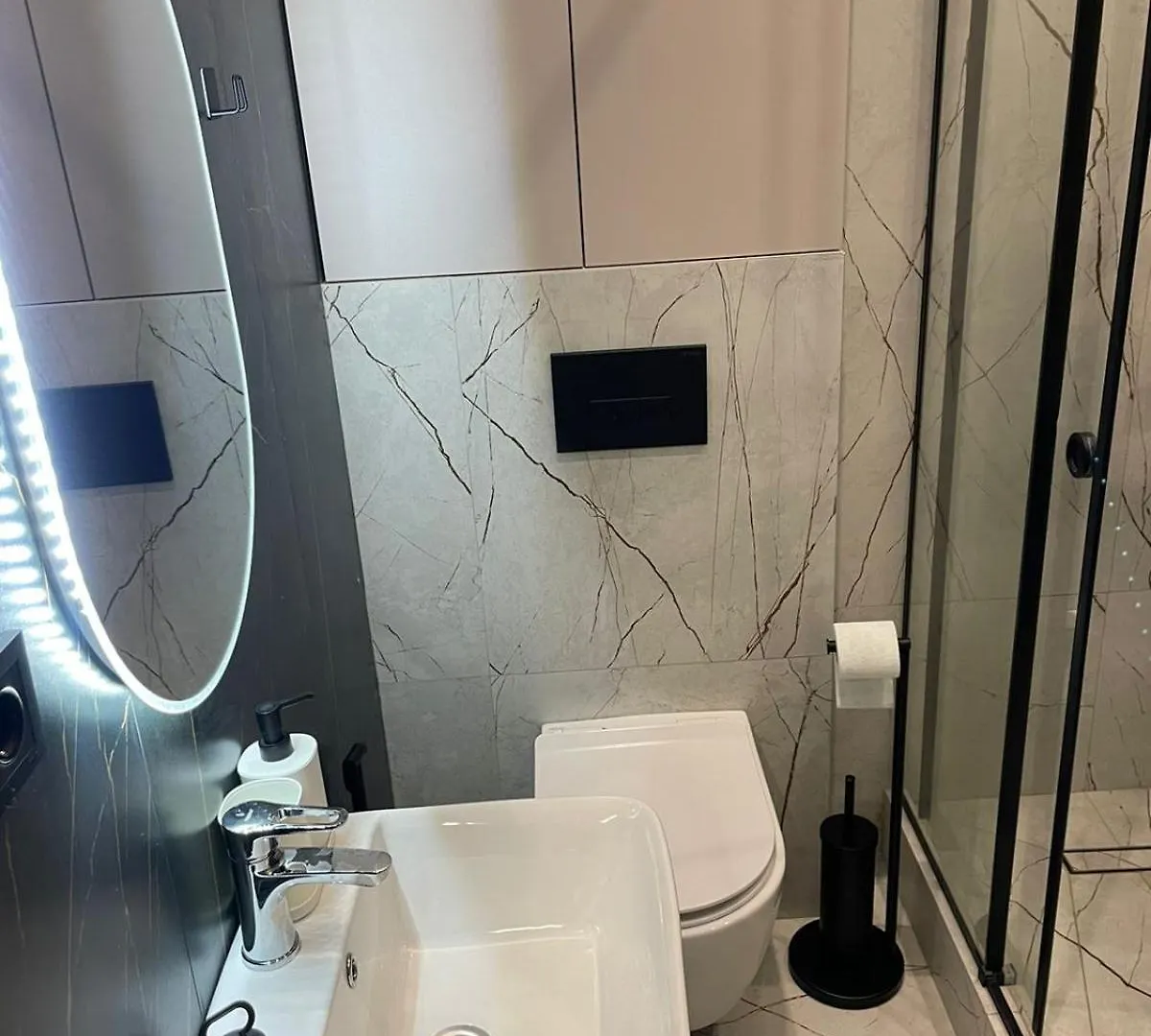 Comfort City - Lux Apartment Almaty